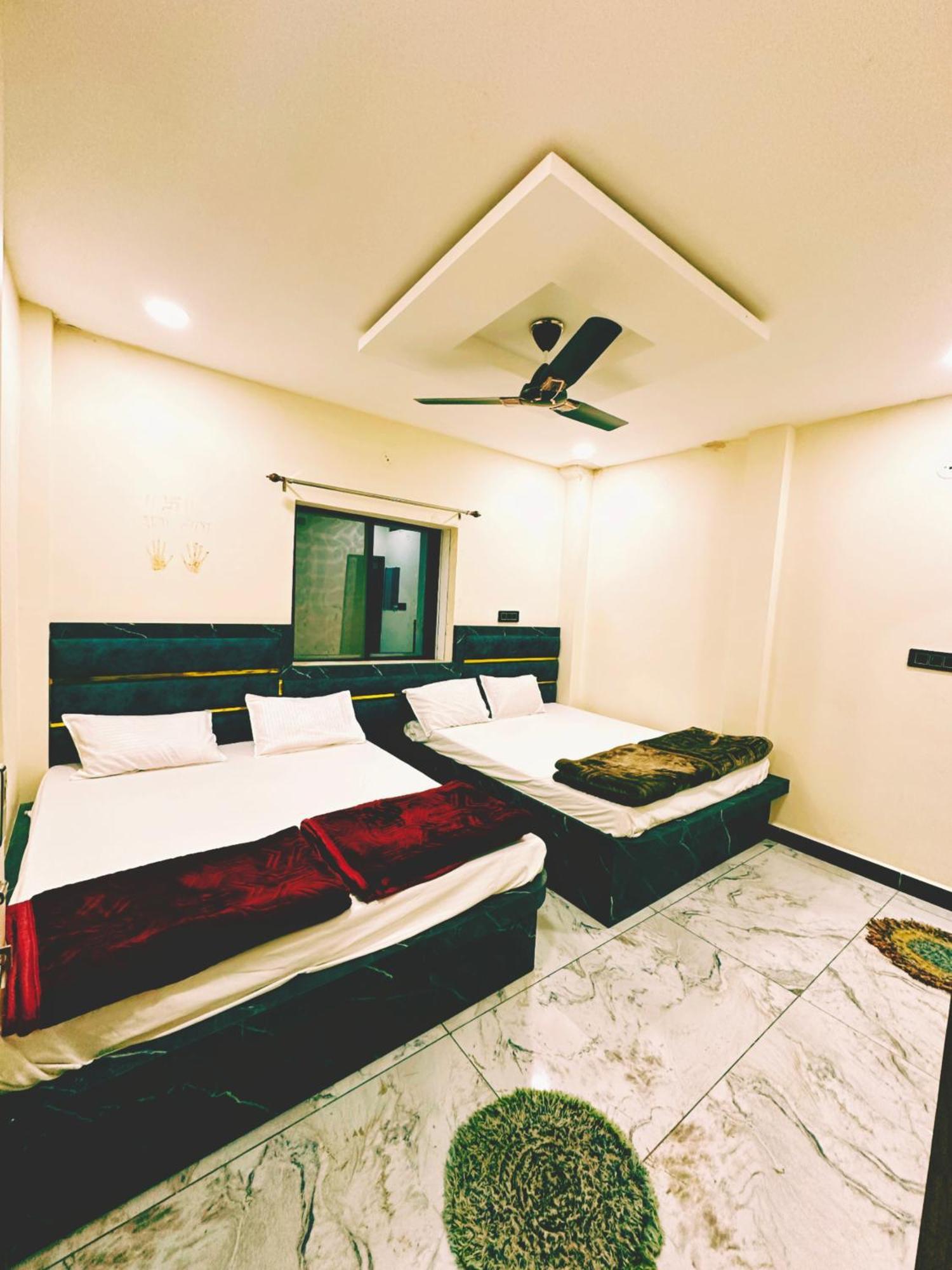 Hotel Shiv Gouri Palace Ujjain Exterior foto