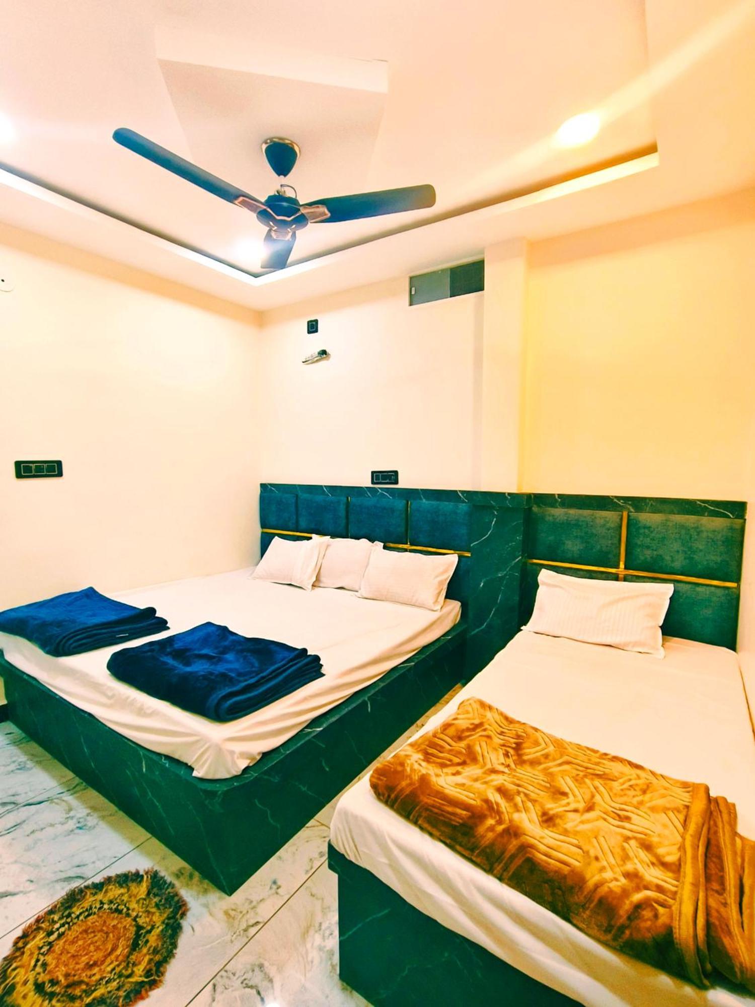 Hotel Shiv Gouri Palace Ujjain Exterior foto